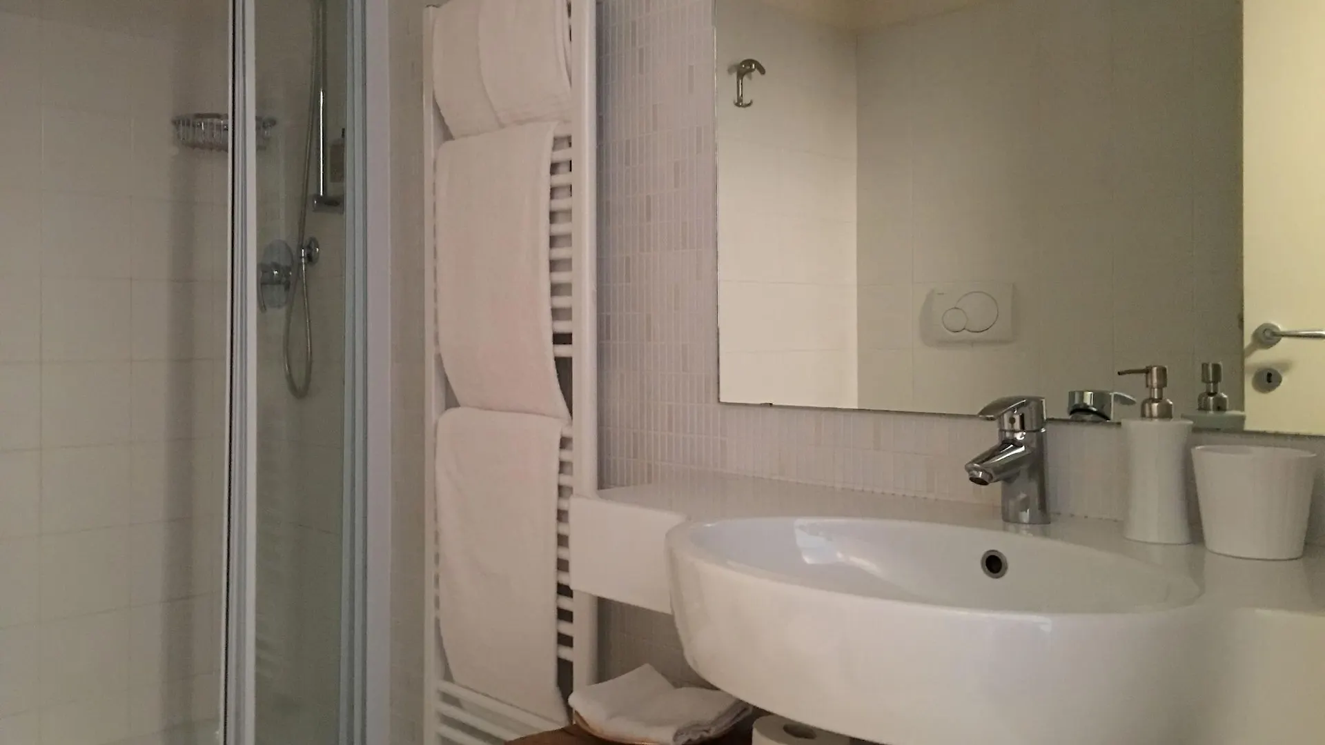 Guest house Vialeromadodici Rooms & Apartments Lazise