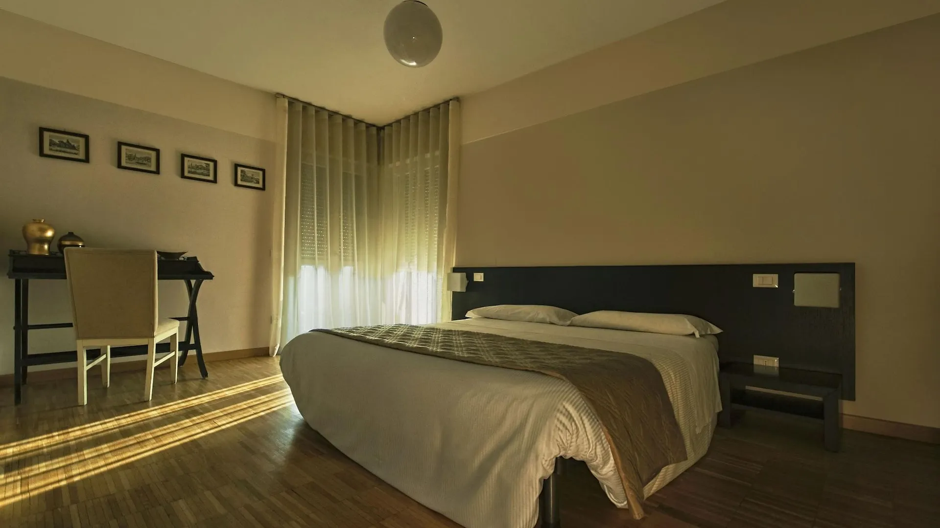 Guest house Vialeromadodici Rooms & Apartments Lazise