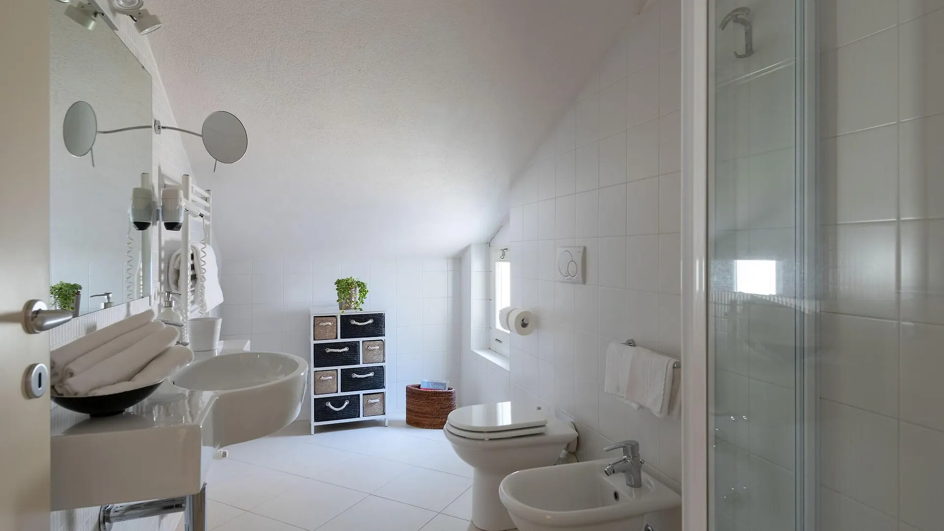Vialeromadodici Rooms & Apartments Lazise Konukevi