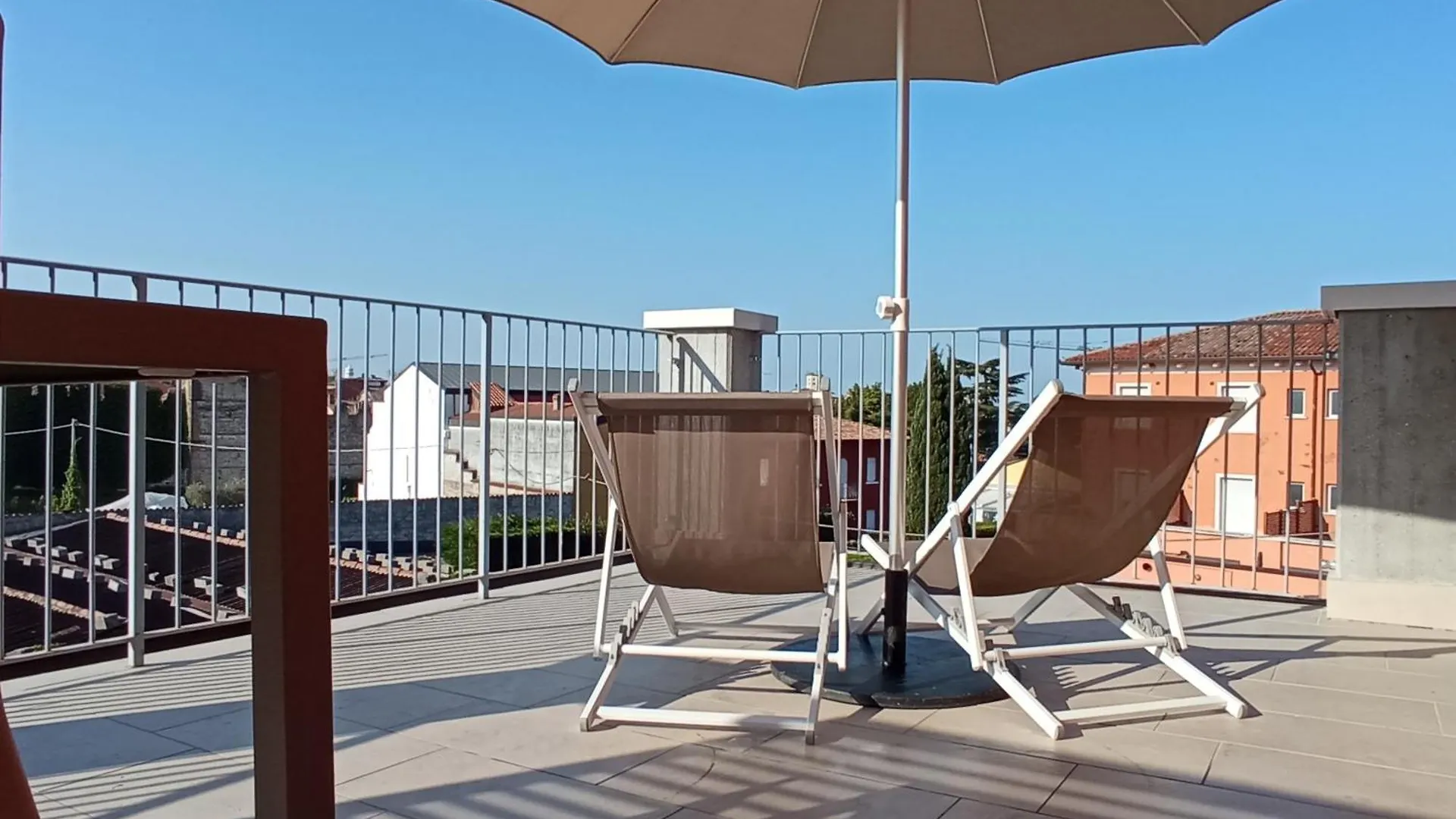 Guest house Vialeromadodici Rooms & Apartments Lazise