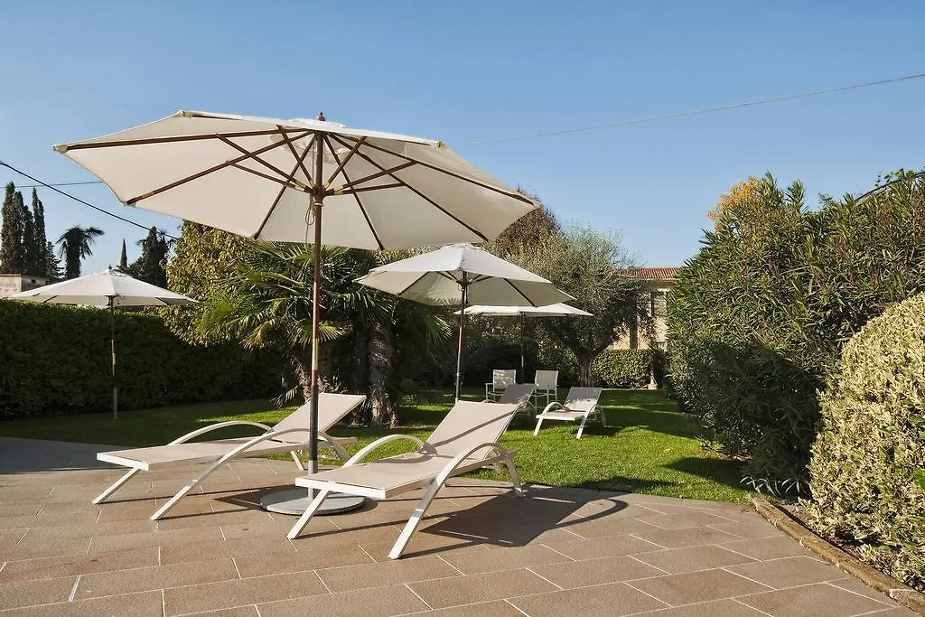 *** Guest house Vialeromadodici Rooms & Apartments Lazise Italy