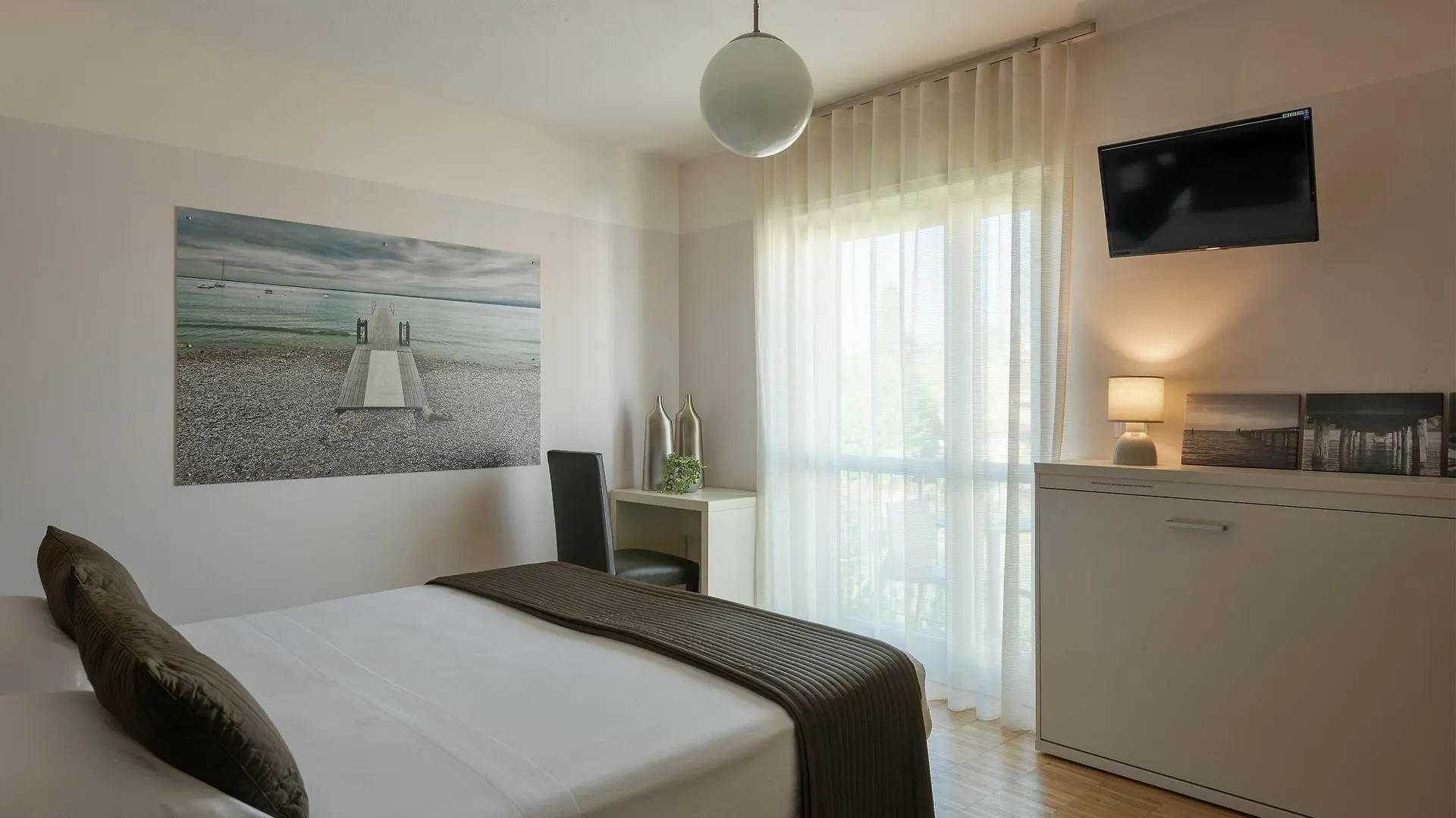 Vialeromadodici Rooms & Apartments Lazise