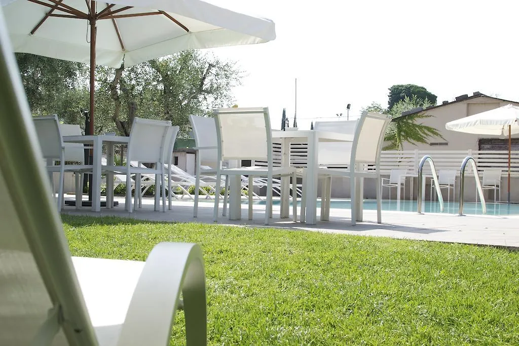 Vialeromadodici Rooms & Apartments Lazise Italien