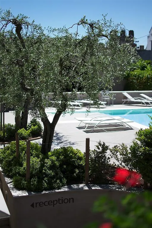 Vialeromadodici Rooms & Apartments Lazise Gasthof