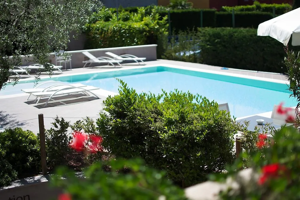 Vialeromadodici Rooms & Apartments Lazise Gasthof