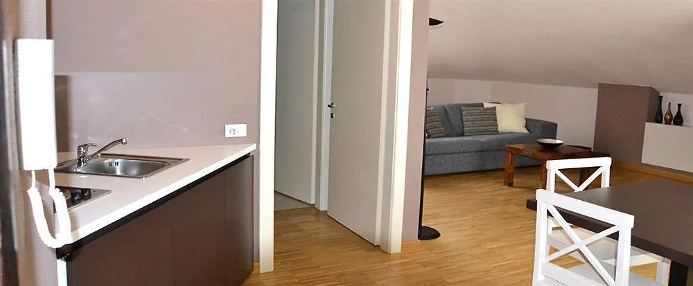 Vialeromadodici Rooms & Apartments Lazise