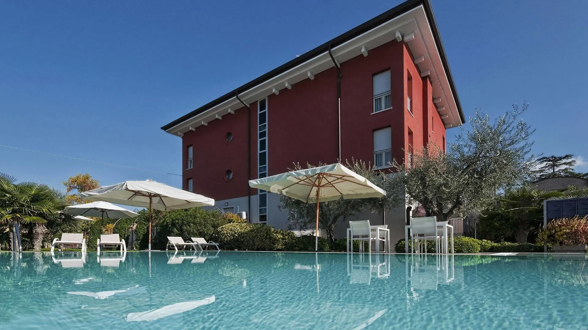 Gasthof Vialeromadodici Rooms & Apartments Lazise