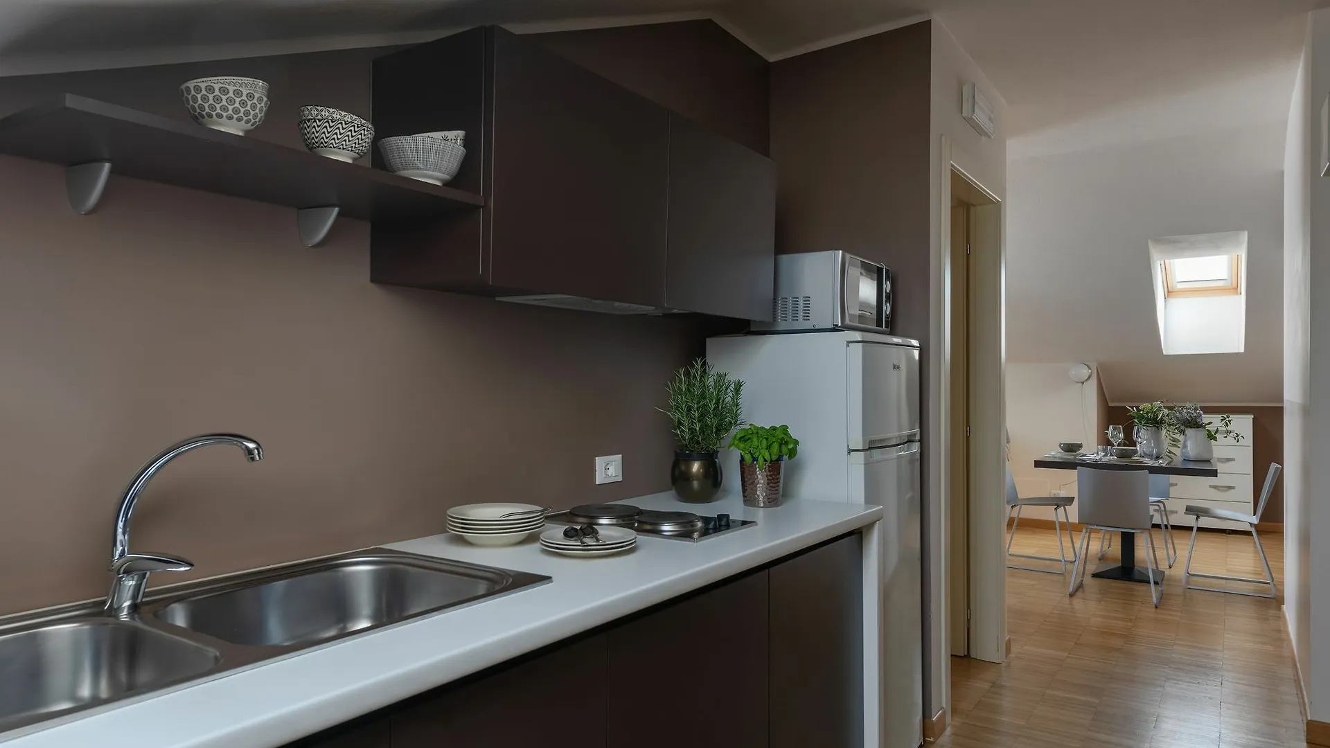 Vialeromadodici Rooms & Apartments Lazise 3*,