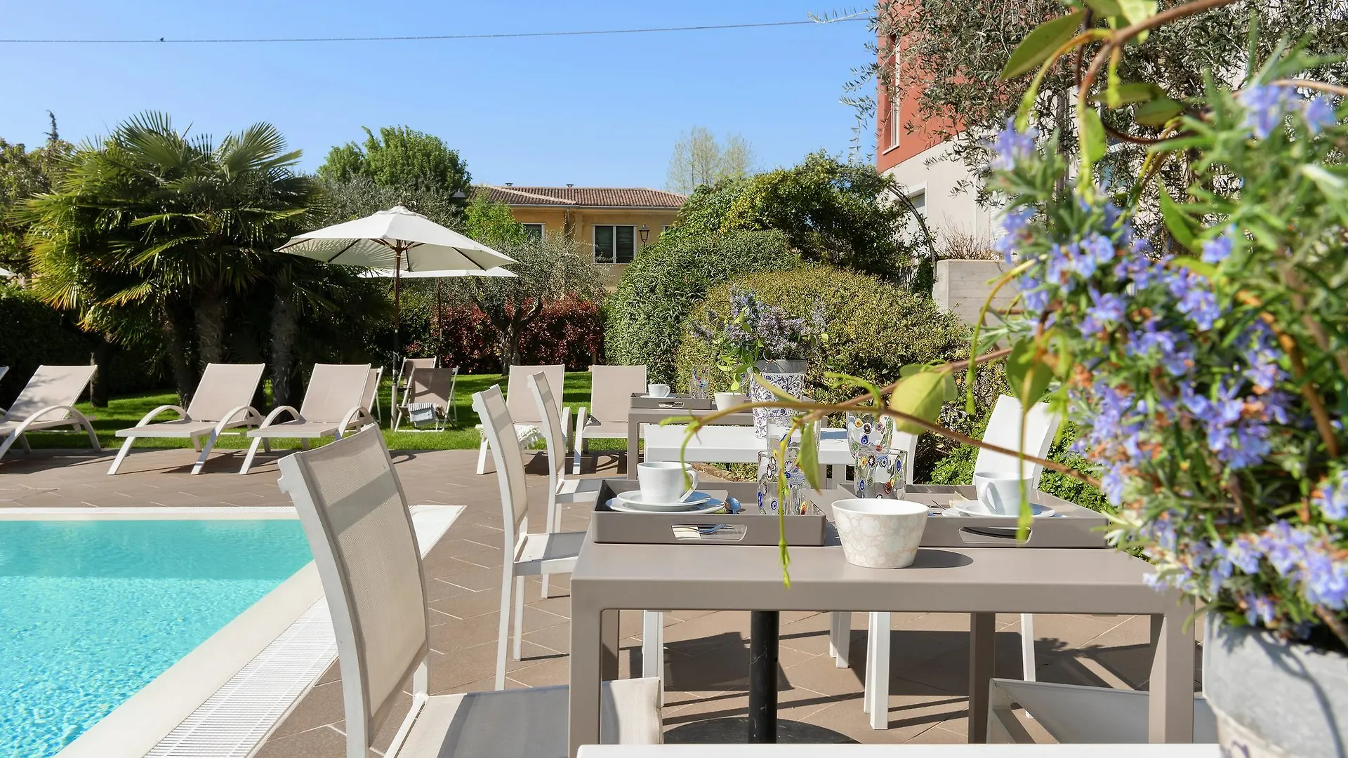 Vialeromadodici Rooms & Apartments Lazise 3*,